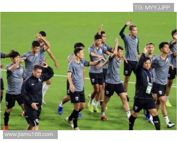 西安足球队在精英赛中的团队协作表现分析与点评 西安足球队在精英赛中的团队协作表现分析与点评