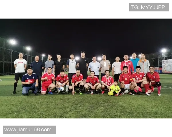 黄芳独家分享足球心得与技巧助你提升球技与战术理解 黄芳独家分享足球心得与技巧助你提升球技与战术理解